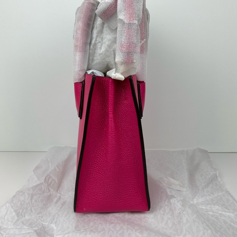 Michael Kors Mercer Studio Messenger Ultra Pink - Picture 4 of 8